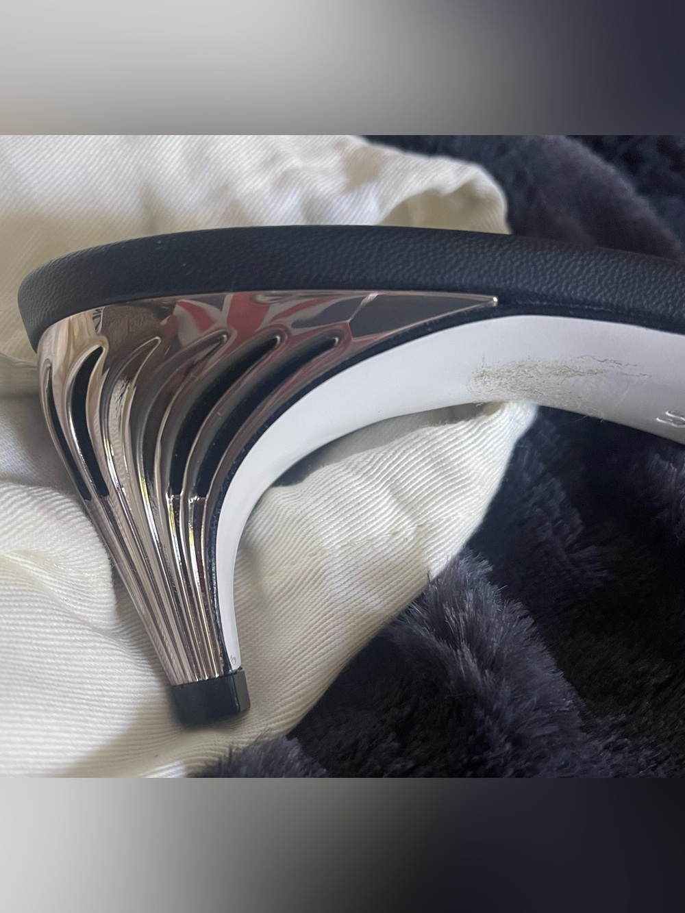 Fendi FFreedom Metallic Leather Sandals shoes Fluted Kitten Heel - Size 38 7.5 - Picture 9 of 9